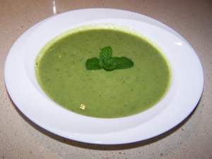 Minted pea &amp; spinach soup